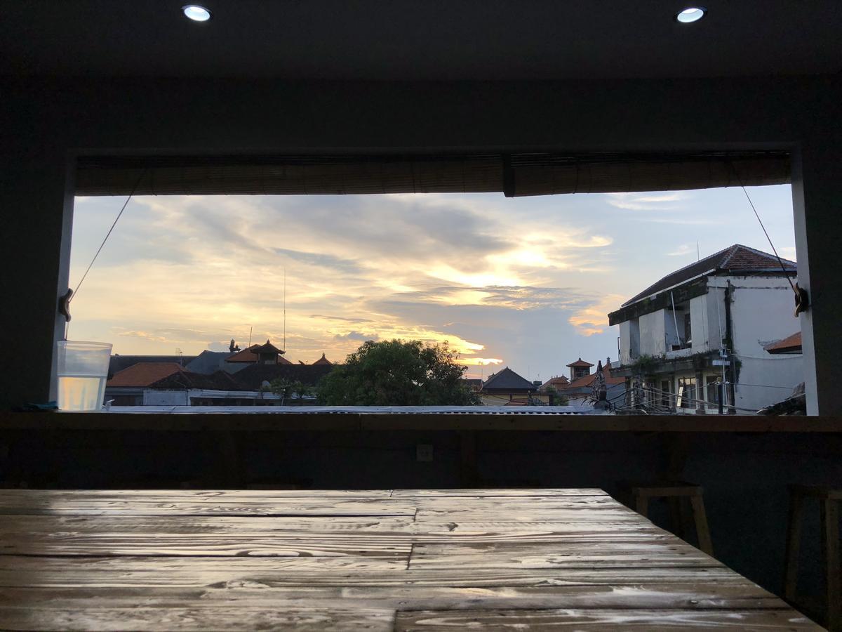 Nine Dollar Hostel 레기안 외부 사진